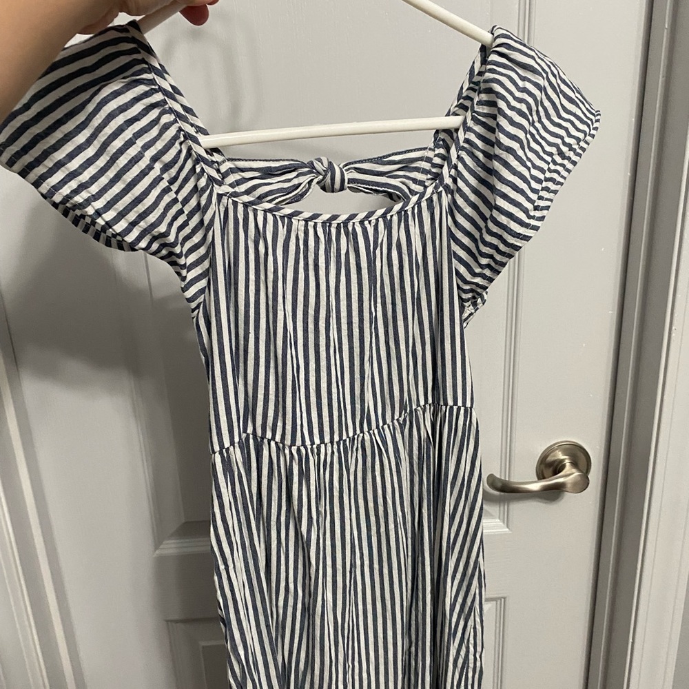 Spring dress - Picture 2 of 3